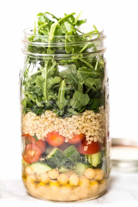 Chickpea & Quinoa Mason Jar Salad - Simply Quinoa Quinoa Mason Jar Salad, Mason Jar Lunches, Jar Lunches, Jar Salad Recipes, Chickpea Quinoa, Salad Jar Recipe, Mason Jar Salads, Mason Jar Recipes, Jar Salad