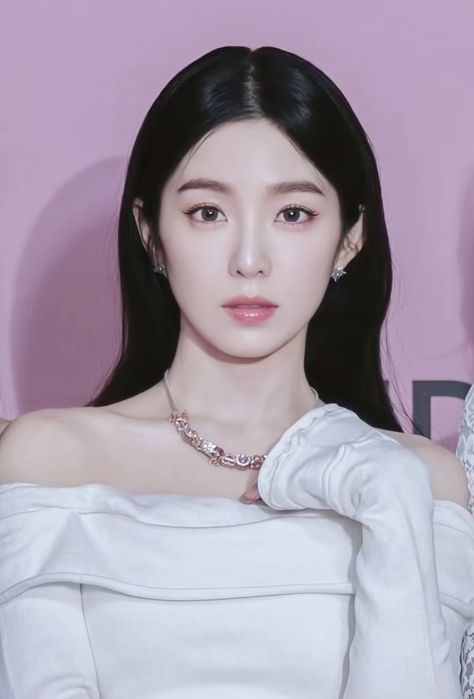 Red Velvet Irene, New Me, Korean Girl, Red Velvet, Velvet, Red, Beauty, Black