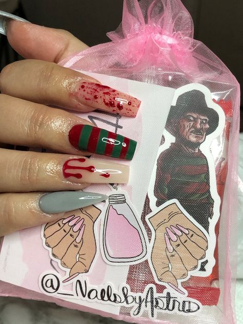 Fredy Krueger Nails Art, Freddy Krueger Birthday Cake, Saw Movie Nails, Freddy Nails Halloween, Freddie Kruger Nails, Freddy Krueger Nail Designs, Freddy Krueger Inspired Makeup, Freddy Krueger Nails Halloween, Jason Halloween Nails