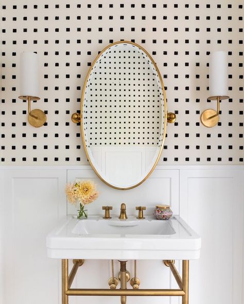 Powder Room Wallpaper, Gold Faucet, Powder Room Makeover, Small Bathroom Organization, Powder Room Design, Bad Inspiration, Decor Baie, Design Blogs, 아파트 인테리어