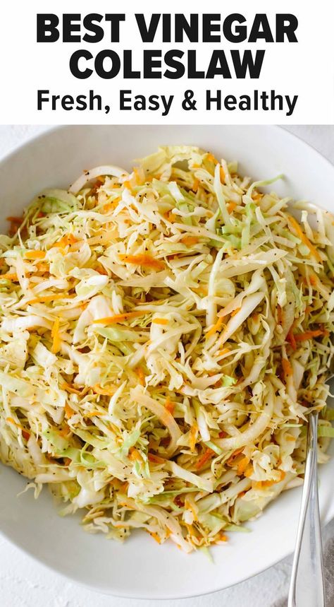 Vinegar Based Coleslaw Recipe, Classic Coleslaw Recipe, Healthy Coleslaw Recipes, Vinegar Coleslaw, Healthy Coleslaw, Coleslaw Recipe Easy, Coleslaw Dressing, Homemade Coleslaw, Slaw Recipes