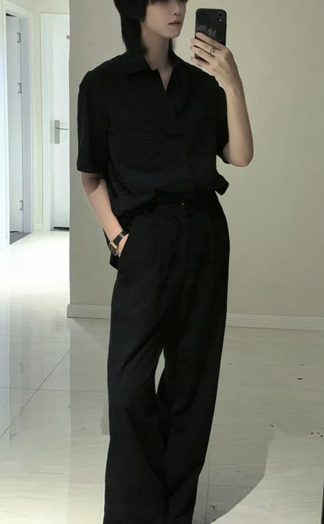 Business Casual Masculine, Masc Black Outfits, Casual Masc Outfits, Masc Outfits Aesthetic, Black Formal Dress Men Korean, Black Korean Outfit, Masc Outfit Ideas, Masc Clothes, Dark Acamedia Outfits Male