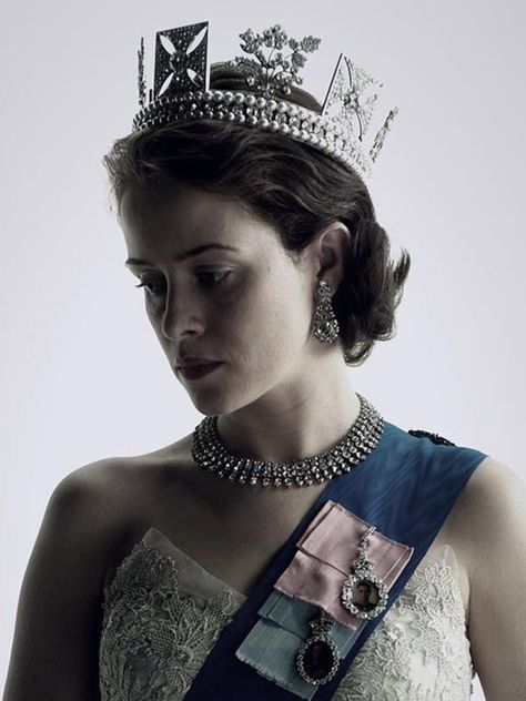 Claire Foy , The Crown Claire Foy, Rainha Elizabeth Ii, Reine Elizabeth Ii, Reine Elizabeth, The Crown, Tiara, A Woman, Crown, Queen