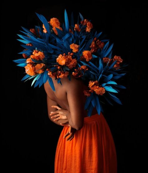 Fares Micue's Glorious Botanical Self-Portraits - Article On Thursd. Photography Surreal, Techniques Textiles, Self Portrait Artists, Surreal Photography, Conceptual Artist, Female Artist, Contemporary Portrait, Surrealism Photography, Conceptual Photography