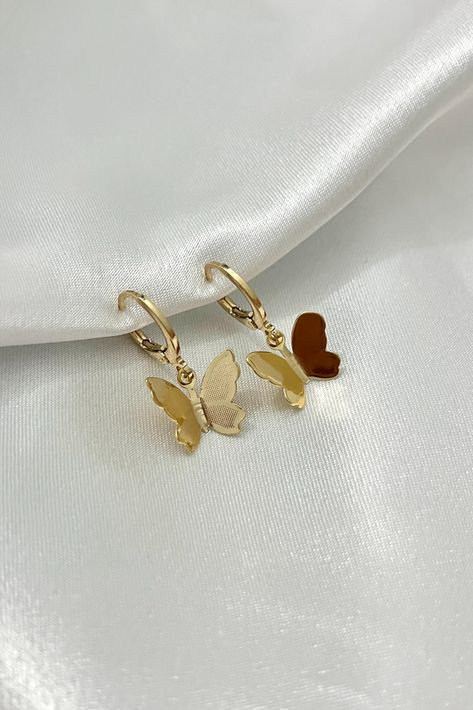 Gold butterfly earrings with simple butterflies on 18k gold plated huggies Cute Dainty Jewelry, Gold Butterfly Earrings, Butterfly Aesthetic, Gold Huggies, Girl Earrings, Classy Earrings, Butterfly Earrings Gold, Earrings Butterfly, Gifts For My Girlfriend