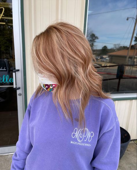 Ash Blonde Highlights On Red Hair, Ash Blonde With Copper Highlights, Copper Ash Blonde Hair, Cowboy Copper On Blonde Hair, Cowboy Copper Hair Color With Blonde, Copper Cowboy Hair With Blonde, Blonde Cowboy Copper, Cowboy Copper With Highlights, Blonde Hair Copper Lowlights