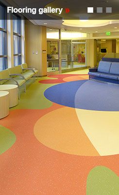 Children Hospital Design, School Floor, Outside Flooring, Organic Interior, Playroom Flooring, Indoor Kids, Hospital Interior, School Interior, Kids Flooring