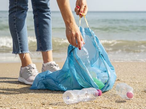 Woman collecting recyclable plastic bott... | Free Photo #Freepik #freephoto #freewoman #freebag #freeperson #freebottle Coastal Clean Up, Recycle Aesthetic, Plastic Waste Management, Green Washing, Photography 2023, Grocery Store Items, Zero Waste Store, Disposable Nappies, Garbage Bags