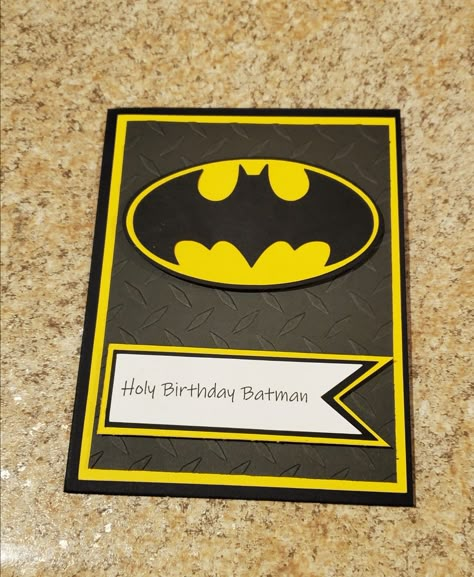 Batman Card Birthday, Batman Cards Diy, Batman Birthday Card, Batman Gift Ideas, Batman Card, Diy Birthday Card For Boyfriend, Batman Crafts, Batman Diy, Valentine Paper Crafts