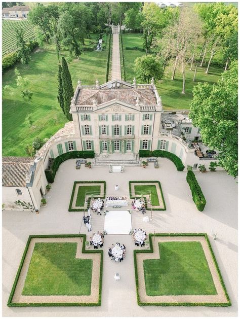 Chateau de Tourreau - Destination Wedding - Provence French Chateau Exterior, French Chateau Mansion, Chateau Exterior, Modern Chateau, Destination Wedding Spain, Luxury Exterior, Classic Villa, Wedding Luxury, Countryside House