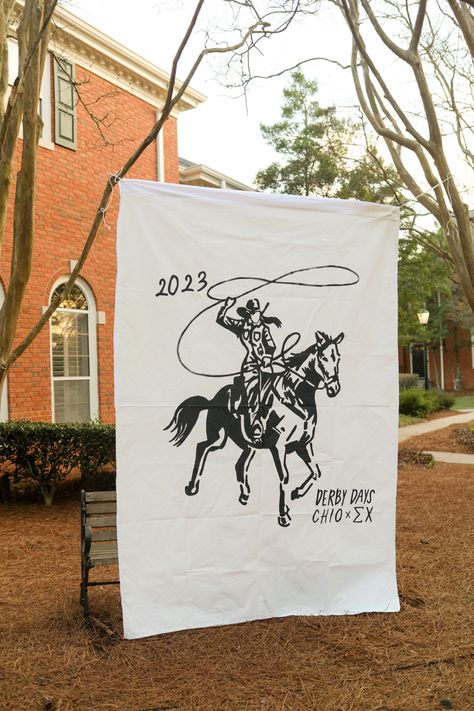 Sorority Semi Formal Decorations, Sigma Chi Derby Days Banner, Country Themed Sorority Banner, Parents Weekend Banner, Wild West Bid Day, Bid Day Banner, Sorority Sheet Banners, Western Banner Ideas, Gameday Banner Sorority