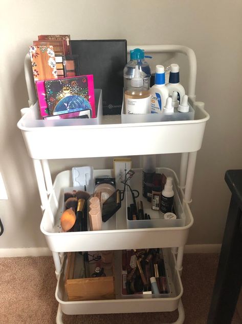 3 Tier Cart Makeup Organization, Makeup Cart Organizing, Skincare Area In Bedroom, Apartment Makeup Organization, Storage Cart Organization, Makeup Trolley Organization, Makeup Corner Ideas, Makeup Stand Ideas Bedrooms, Dorm Makeup Organization