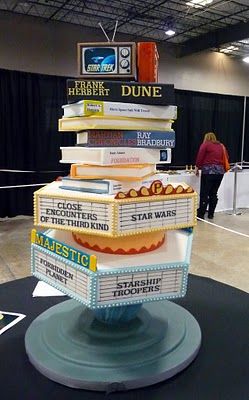 Awesome sci fi cake from That Takes the Cake, a cake show in Austin, TX. Book Cakes, Cake Wrecks, Cake Show, Book Cake, Crazy Cakes, Unique Cakes, Take The Cake, Novelty Cakes, Love Cake