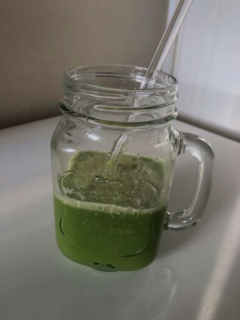 aesthetic green juice Green Juice Aesthetic, Green Juice Girl, Juice Aesthetic, Vision Board Photos, Aesthetic Green, Green Goddess, Healthy Lifestyle Inspiration, Green Juice, Green Aesthetic