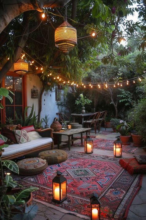 47  Chic Boho Patio Designs and Tips - TastyInteriors Boho Yard Decor, Boho Fire Pit, Boho Landscaping, Boho Yard, Boho Patio Decor, Boho Outdoor Patio, Boho Outdoor Decor, Boho Outdoor Space, Backyard Boho