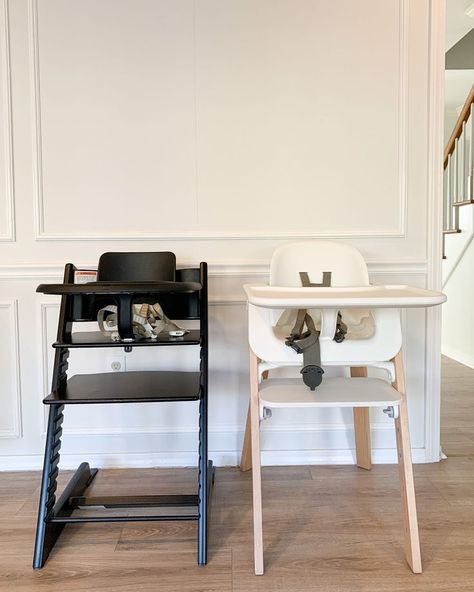 Stokke Steps vs Stokke Tripp Trapp highchair review. Check out this post to compare the two highchairs. #stokke #highchairreview #stokkesteps #stokkeTrippTrapp Stokke Tripp Trapp Black, Trip Trap Stokke, Stokke Steps, Stokke High Chair, Feeding Chair, Stokke Tripp Trapp, Tripp Trapp, High Chairs, Baby High Chair