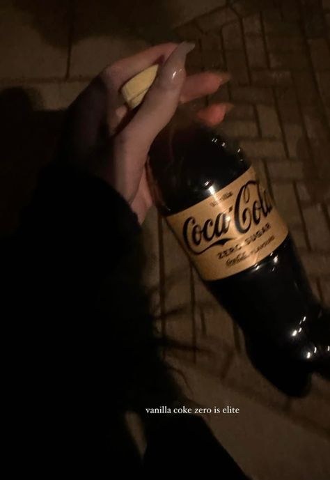 Coke Cola Zero Aesthetic, Vanilla Coke Zero Aesthetic, Vanilla Coke Aesthetic, Vanilla Diet Coke, Coke Zero Aesthetic, Vanilla Coke Zero, Oakley Core, Diet Coke Aesthetic, Chic Diet