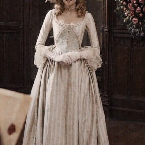 Simple Rococo Dress, 19th Century Aesthetic Dress, 1800s Ball Gown Aesthetic, Georgian Era Ball Gowns, French Revolution Fashion Woman Dresses, 1800s Dress Aesthetic, Princess Dress 1800, 1780s Dress French, French Gowns 18th Century