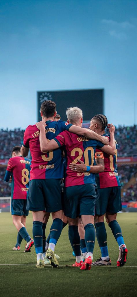 #barcelona #wallpapers Fcb Wallpapers, Barca Team, Barcelona Club, Barcelona Wallpapers, Fc Barca, Fc Barcelona Players, Fcb Barcelona, Fc Barcelona Wallpapers, Barcelona Players