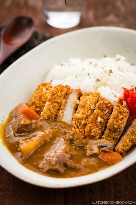 Katsu Curry | Easy Japanese Recipes at JustOneCookbook.com Katsu Curry Recipes, Curry Easy, Just One Cookbook, Katsu Curry, Easy Japanese Recipes, Japanese Curry, Japanese Recipes, Curry Dishes, Comfort Dishes