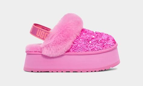 Ugg Funkette, Bad And Boujee Outfits, Pink Tools, Valentines Day Gifts For Friends, Lip Jelly, Rainbow Shoes, Best Valentine's Day Gifts, Diy Clothes Design, Sheepskin Slippers