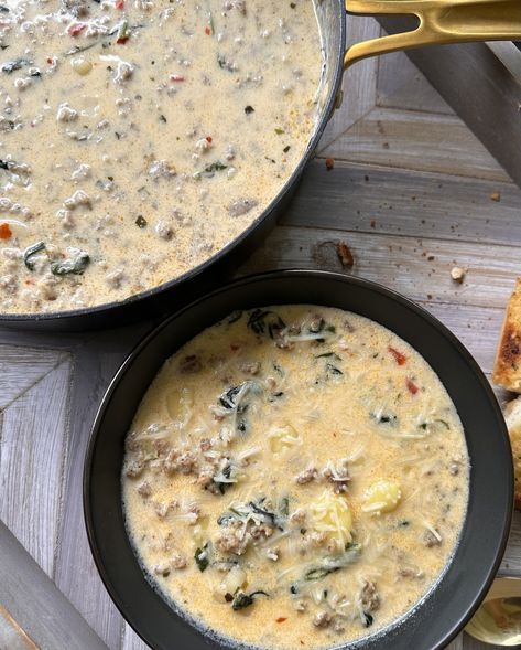 Cold Day Recipes, Sausage And Gnocchi Soup, Sausage Gnocchi Soup, Mississippi Kween, Sausage Gnocchi, Creamy Parmesan Chicken, Gnocchi Soup, Soup Ideas, Sausage Soup