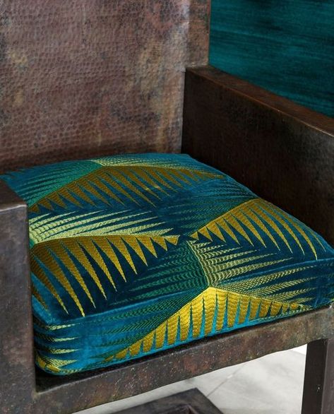 Jim Thompson Fabrics on Instagram: "The faceted design of ‘Cotton Club’ is embroidered against a soft cotton ground, creating a luxurious combination of texture and pattern.⁠ ⁠ ⁠ ⁠ ⁠ ⁠ ⁠ ⁠ #jimthompson #jimthompsonfabrics #wegner #decor #carlhansenandson #inspiration #interior #interiordesign #silk #thailand⁠ #tropical #southeastasia #design #contemporary #interiordesign #interiors #pattern #patterndesign #contemporaryinterior #fabric #bardesign #color #colorcombinations #moderninteriordesign #m Jim Thompson Fabric, Texture And Pattern, Jim Thompson, Carl Hansen & Son, Faceted Design, Cotton Club, Bar Design, Best Interior, Modern Interior Design