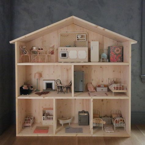 Maileg Doll House, Boho Kids Room, Diy Playroom, Daughter And Son, Wood Waste, Mouse House, Doll House Plans, Home Design Diy, Wooden Dollhouse