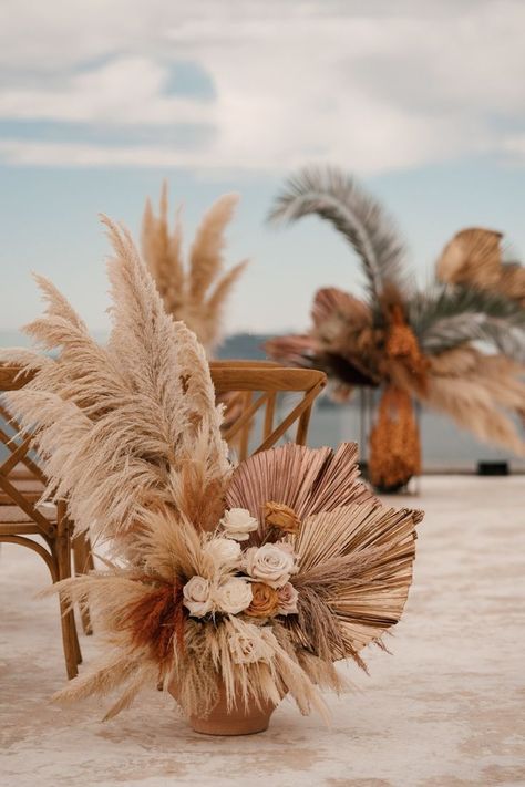 Minimalist Dekor, Grass Bouquet, Pampas Grass Bouquet, Dried Flowers Wedding, Tafel Decor, Boho Beach Wedding, Grass Wedding, Boho Theme, Boho Wedding Decorations