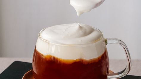 Cream Cheese Foam Tea Recipe - Washington Dairy Heavy Cream Cold Foam, Cheese Foam Tea, Sweet Cream Cold Foam, Vegan Sweet Cream Cold Foam, Irish Cream Cold Foam, Bubble Tea Shop, Baked Corn, Popular Drinks, Homemade Drinks