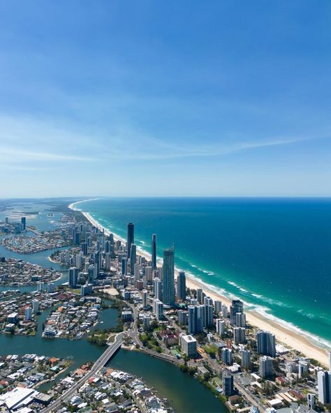 📍 Surfers Paradise, Gold Coast 📸 Haz and Loz Golden Coast Australia, Gold Coast House, The Gold Coast, Gold Coast Aesthetic, Gold Coast Australia Aesthetic, Surfers Paradise Gold Coast Aesthetic, Dreamworld Gold Coast, The Gold Coast Australia, Gold Coast Theme Parks