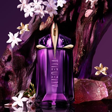 Mugler Fragrance, Body Wash Combo, Jasmine Grandiflorum, Alien Perfume, Parfum Givenchy, Sambac Jasmine, Mugler Alien, Thierry Mugler Alien, Perfume Vintage