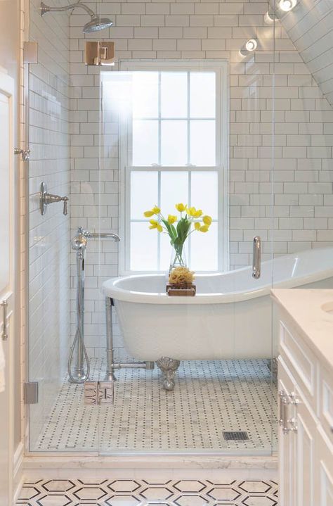 Claw Tub Shower Combo, Bathroom Remodel Clawfoot Tub, Wet Room With Bath, Clawfoot Tub Shower Combo, Bathrooms With Clawfoot Tubs, Tub Bathroom Ideas, Bathroom With Clawfoot Tub, Clawfoot Tub Bathroom, Charming Bathroom