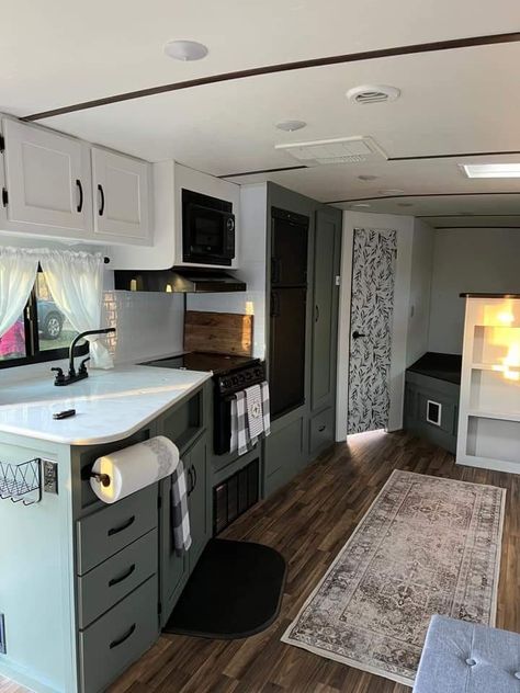 Fifthwheel Remodel, Trailer House Remodel, Rv Renovation Ideas, Camper Updates, Rv Decorating Ideas Rv Interior, Rv Updates, Rv Kitchen Remodel, Yard Office, Trailer Redo