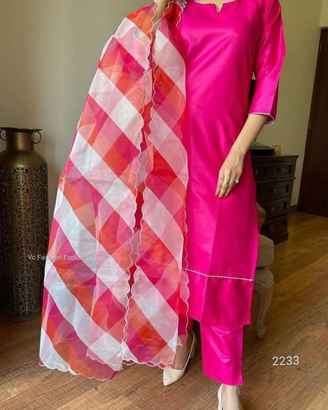 Printed Organza Dupatta Suits, Kurti Pent Design, Kurti Pair, Lehariya Print, Elegant Watches Women, Pink Kurti, New Dress Collection, Kurta Sets For Women, Stylish Kurtis Design