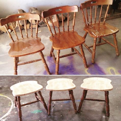 Turning old chairs into stools! Chair Upcycle, Old Wooden Chairs, Upcycle Chair, Lake Ideas, Furniture Redos, Old Chairs, Old Furniture, How To Turn, Wooden Chair