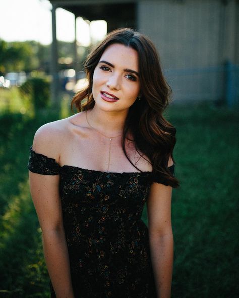 American Idol Contestants, Katie Stevens, Hair Color And Cut, Bridesmaid Makeup, Beauty Ideas, Feminine Beauty, Great Hair, Teen Wolf, Hair Day