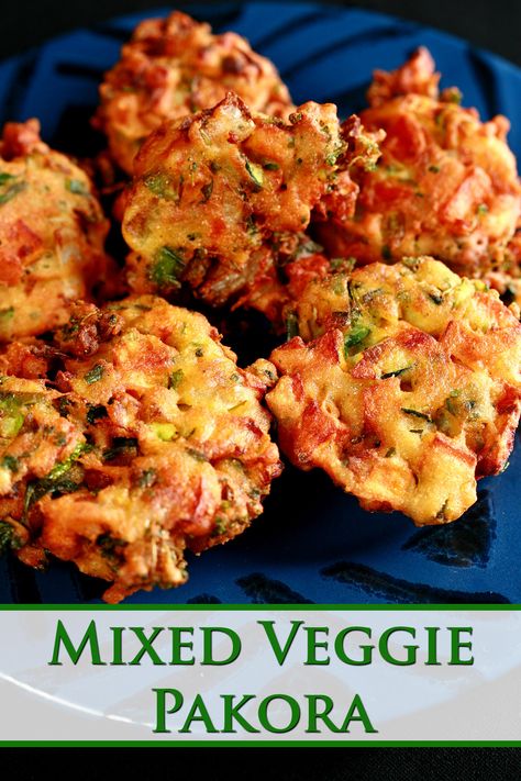 Veggie Fritters Recipe, Indian Fritters Recipe, Vegan Pakora Recipe, Veg Fritters Recipe, Vegetarian Appies, Veggie Pakora Recipe, How To Make Pakora Recipe, Veggie Appies, Asian Vegetable Fritters