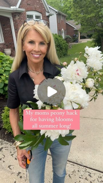 Madison Dahlstrom on Instagram: "Coco Kimmie truly is the garden queen! And has a hack for everything up her sleeve! This peony hack we’ve now done successfully the last two years and, yall, it works!

The only bummer of peonies is they only bloom ONCE! So the season is over all too soon. 

🌸 Find the buds that are soft to touch like a marshmallow. 
🌸 I also like to cut some smaller hard buds because they look pretty in a vase with big blooms.
🌸 Cut them back long enough to fit in a big ziplock bag. Be sure to trim off most of the big the leaves.
🌸 Wrap them well in Saran Wrap. 
🌸 Seal them in a large ziplock bag. I use 2 gallon bags!
🌸 Store in the refrigerator horizontally (NOT freezer!) until you’re ready to use! Best by 3 months. Be sure your refrigerator doesn’t get too cold and How To Cut Peonies For Vase, Peony Landscaping, Peony Garden Landscaping, Peonies Landscaping, Peony Leaves, Peony Arrangement, Peony Bud, Peony Garden, Growing Greens