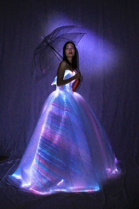 White Neon Dress, Flowing Prom Dress, Glow In The Dark Prom Dresses, Glow In The Dark Dresses, Light Up Outfits, Light Up Clothing, Glow In The Dark Wedding Dress, Led Wedding Dress, Northern Lights Dress