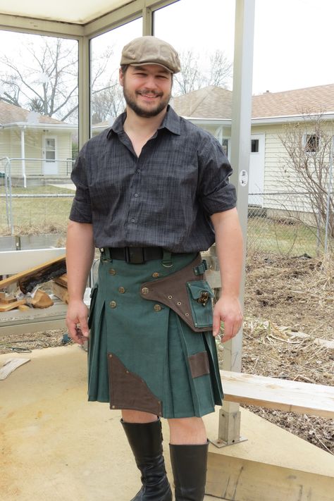 Kilt Pattern, Modern Kilts, Modern Skirt, Kilt Outfits, Utility Kilt, How To Make Skirt, Tartan Kilt, Men In Kilts, Cotton Shirts For Men