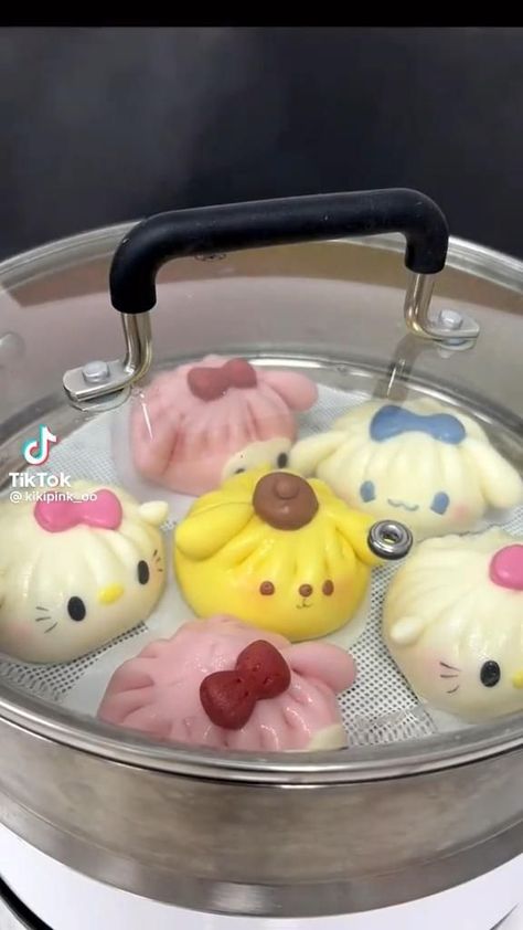 Satisfying Pics, Kue Fondant, Kawaii Cooking, Cute Baking, Party Dishes, Cute Snacks, Cute Food Art, Hello Kitty Birthday, Steamed Buns