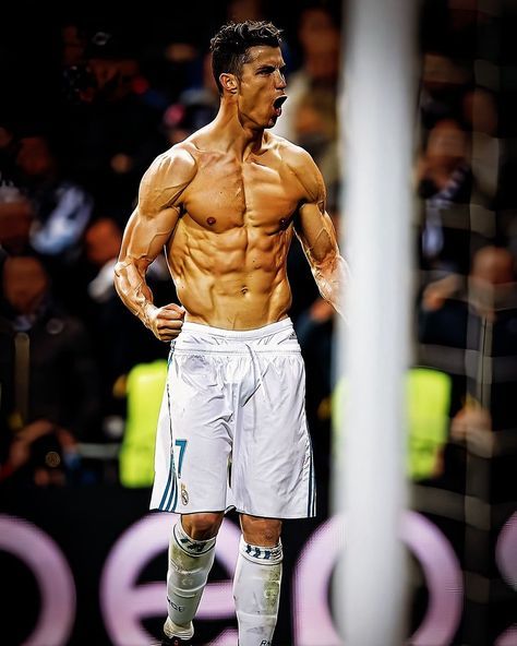 Ronaldo Physique, Cristiano Ronaldo Back, Ronaldo Body, Ronaldo Football Player, Ronaldo Shirtless, Cristiano Ronaldo Body, C Ronaldo, Ronaldo Soccer, Ronaldo Photos