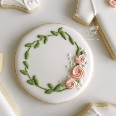 Simple and sweet 💕 “She is clothed in strength and dignity and she laughs without fear of the future.” Proverbs 31:25 Sweetest theme for a… Baby Shower Desserts Girl, Sugar Cookie Ideas, Shower Desserts, Spring Cookies, Sugar Cookie Designs, Cookie Decorating Ideas, Decorating Cookies, Pretty Cookies, Fancy Cookies