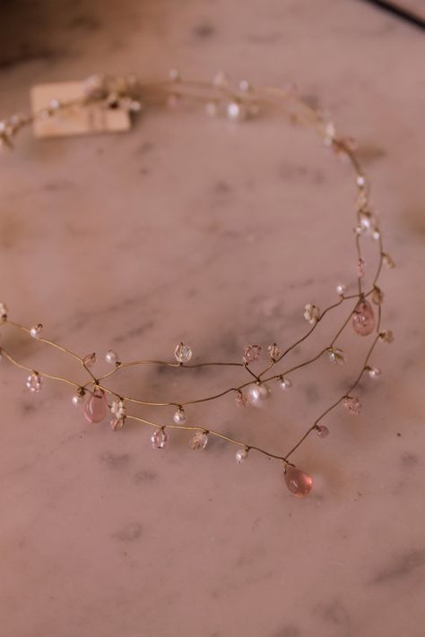 Rose Gold Aesthetic, Rose Colored Glasses, Rosé Aesthetic, Dusty Rose Color, Gold Aesthetic, Mia 3, Head Piece, Antique Roses, Blush Roses