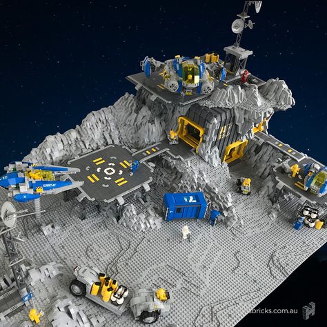 Lego Space Station, Space Lego, Lego Print, Lego Display, Lego Spaceship, Lego Mechs, Amazing Lego Creations, Classic Lego, Lego Craft