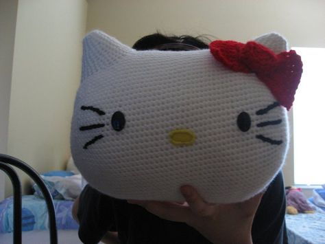 crochet hello kitty pillow pattern | Hello Kitty Pillow Crochet Hello Kitty, Kitty Pillow, Hello Kitty Pillow, Kitty Anime, Hello Kitty Crochet, Felt Yarn, Hello Kitty Crafts, Crochet Pillow Pattern, Crochet Pillows