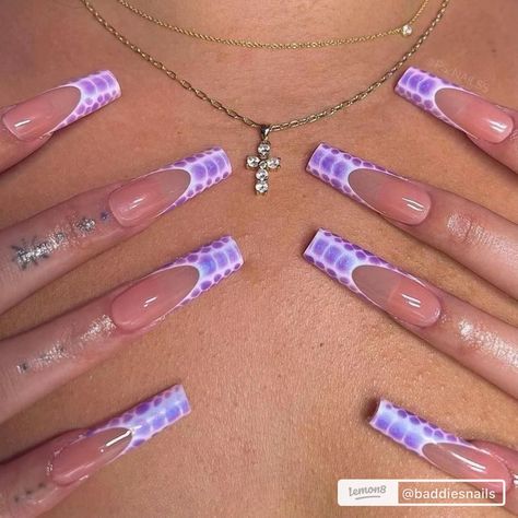 Acrylic Nails Inspo Baddie, Purple Crocodile Nails, Acrylic Nails Euphoria, July Birthday Nails, Nail Designs Simple Classy, Couple Photo Aesthetic, Acrylic Nails Short, Purple Chrome Nails, Neutral Nails Acrylic