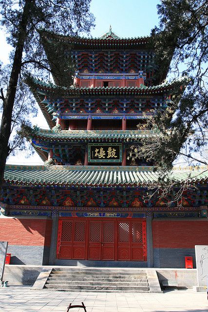 Shaolin Temple by larique, via Flickr China Temple, Shaolin Temple, Beautiful Temple, Shaolin Monks, Ancient Chinese Architecture, Japanese Shrine, Shaolin Kung Fu, Asian Architecture, Temple Architecture