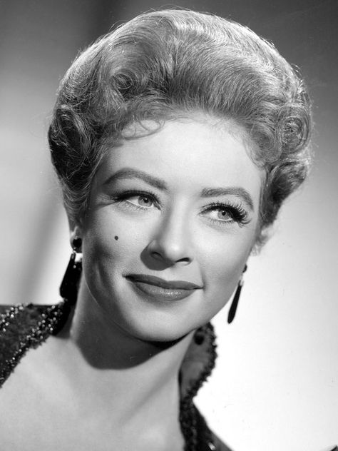 Amanda Blake - What would "Gunsmoke" be without Miss Kitty. My Love Photo, Amanda Blake, Ben Johnson, Classic Film Stars, The Lone Ranger, Tv Westerns, Miss Kitty, Classic Actresses, Actrices Hollywood